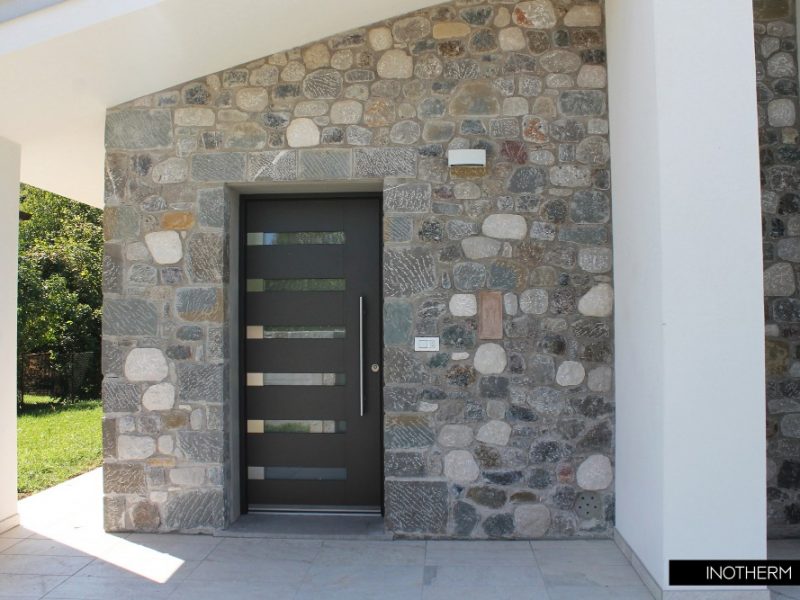 Aluminium entrance doors